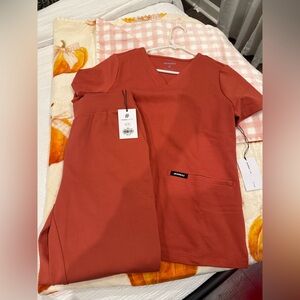 Jaanuu Terracotta Scrub Ensemble